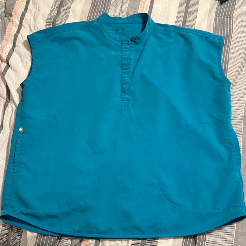Figs Teal oversize scrub top for women